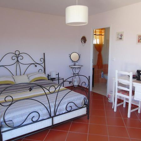 Bed and Breakfast Mas Des Citronniers Le Tignet Exterior foto